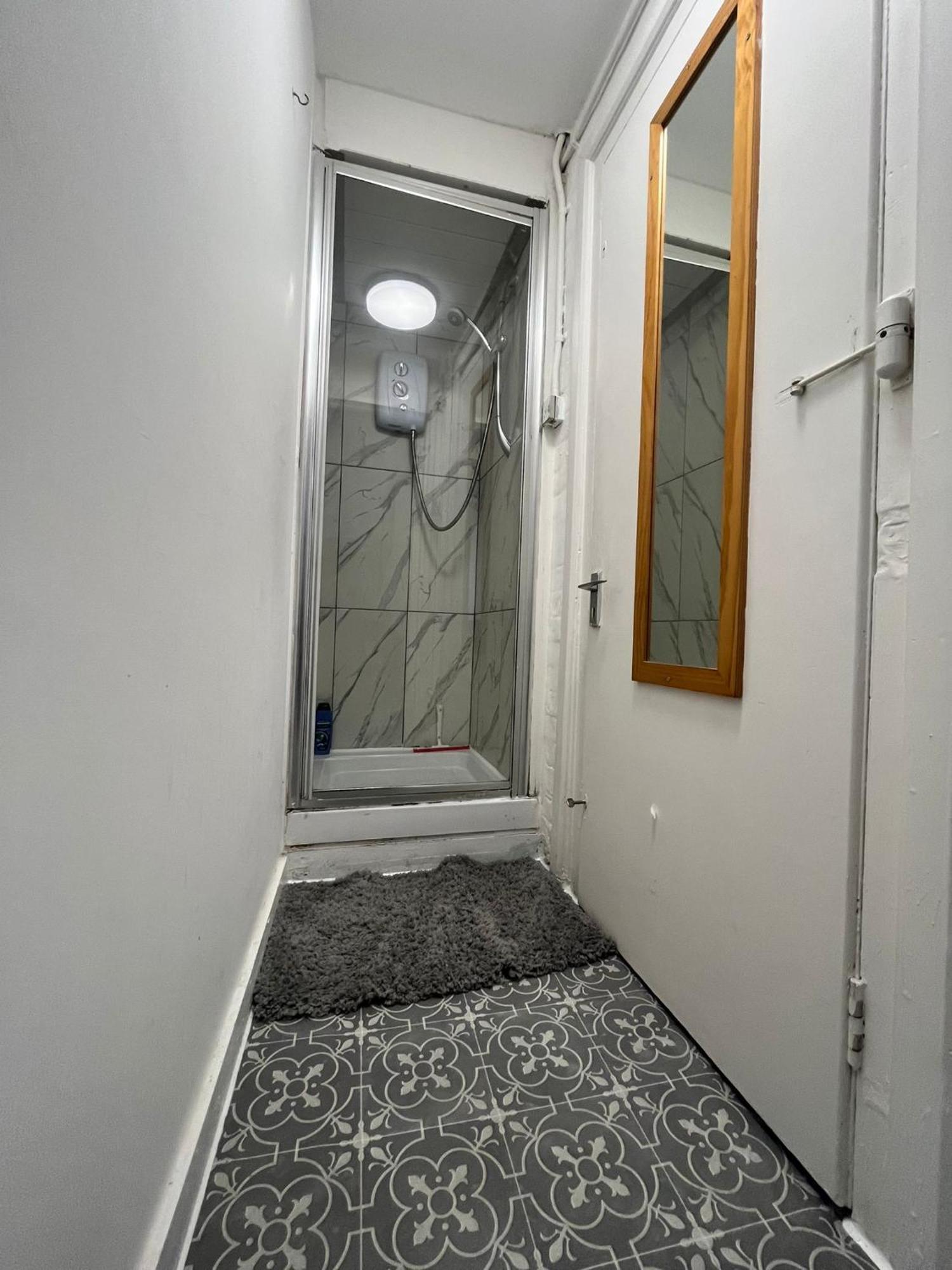 Nifty 2 Bedroom Flat In Goswell Rd 런던 외부 사진